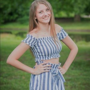 Meet your Posher, Ella